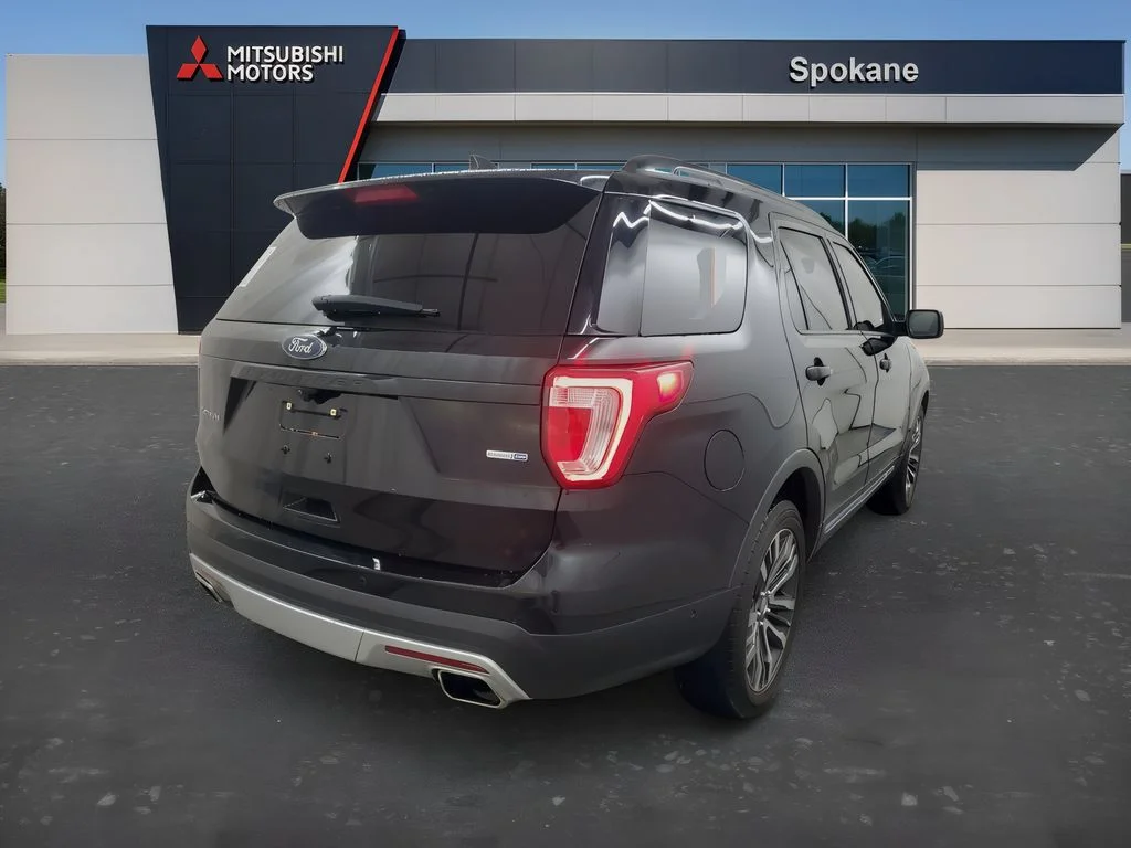 Used 2016 Shadow Black Ford Platinum image 2