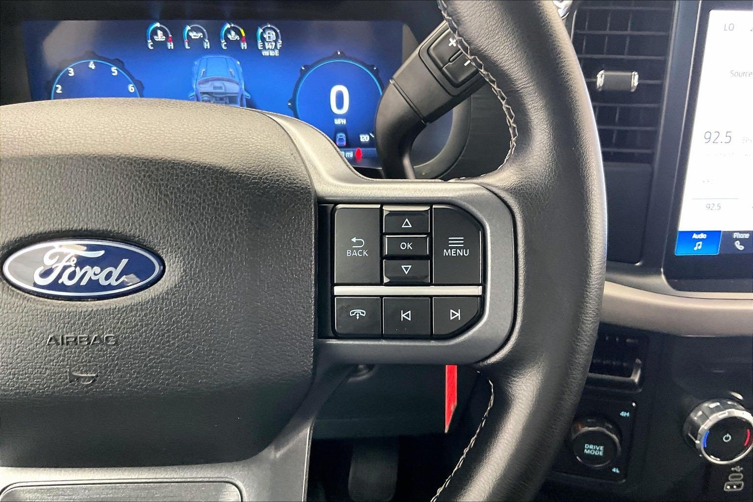 Used 2025 Agate Black Metallic Ford XLT image 22