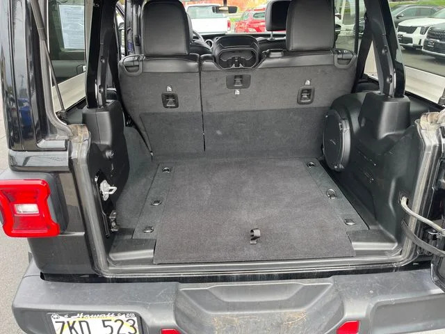 Used 2023 Black Jeep Altitude image 22