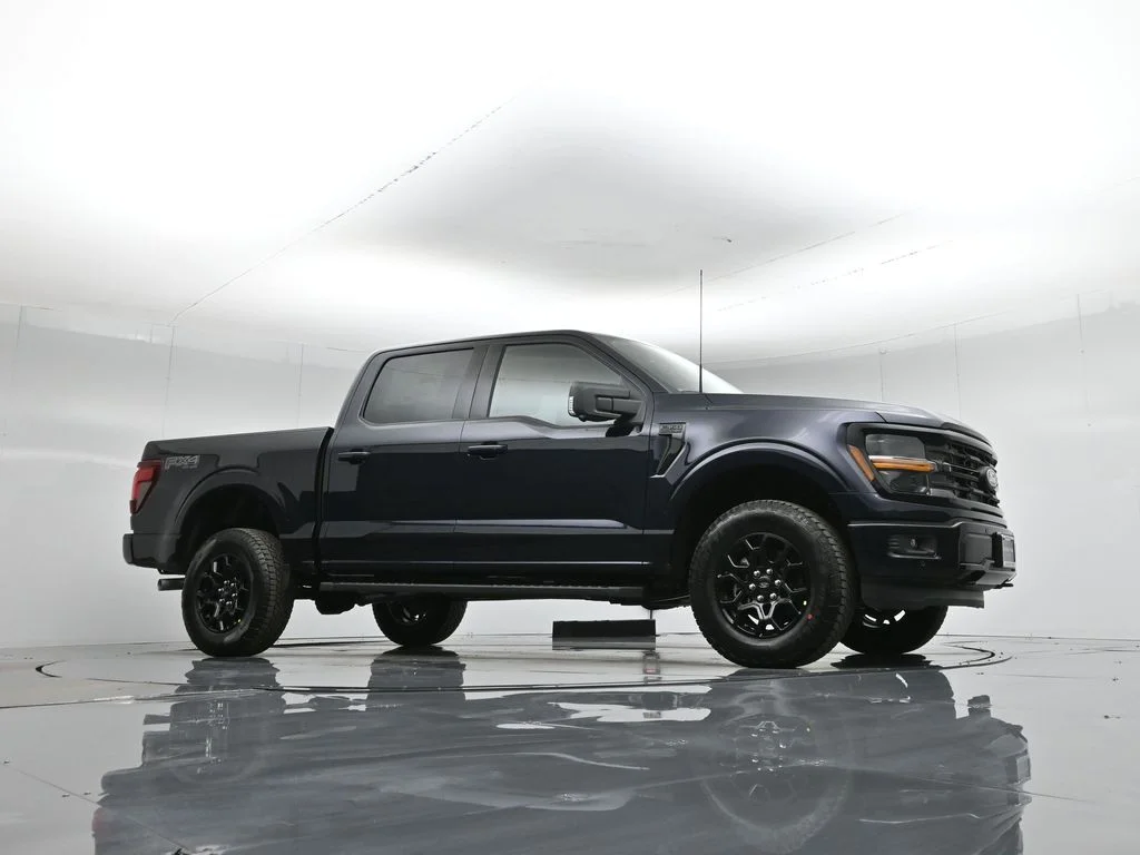 New 2026 Antimatter Blue Metallic Ford XLT image 3