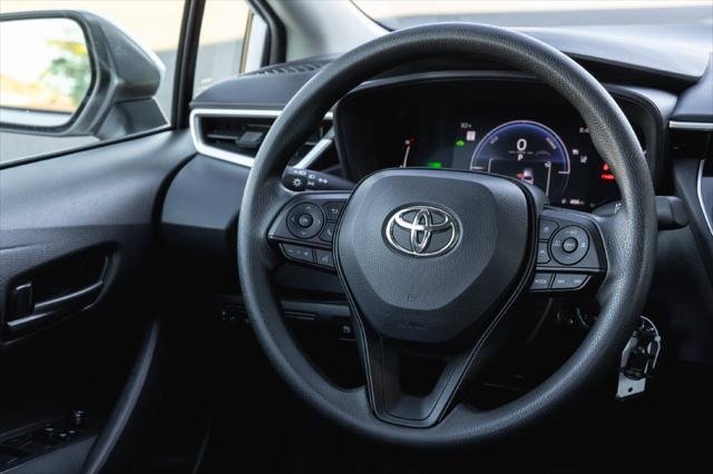 Certified Used 2026 WIND CHILL PEARL Toyota  image 27