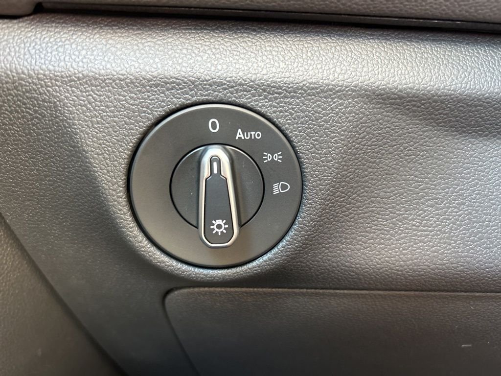 2026 Volkswagen Jetta Sport - Photo 24