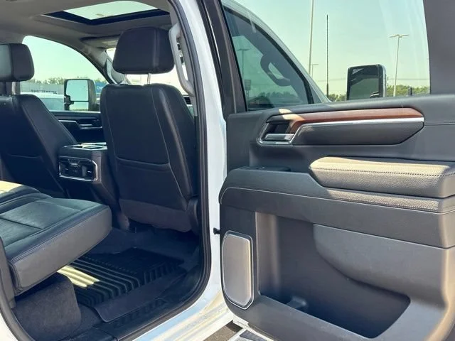 Used 2024 Summit White GMC Denali image 19