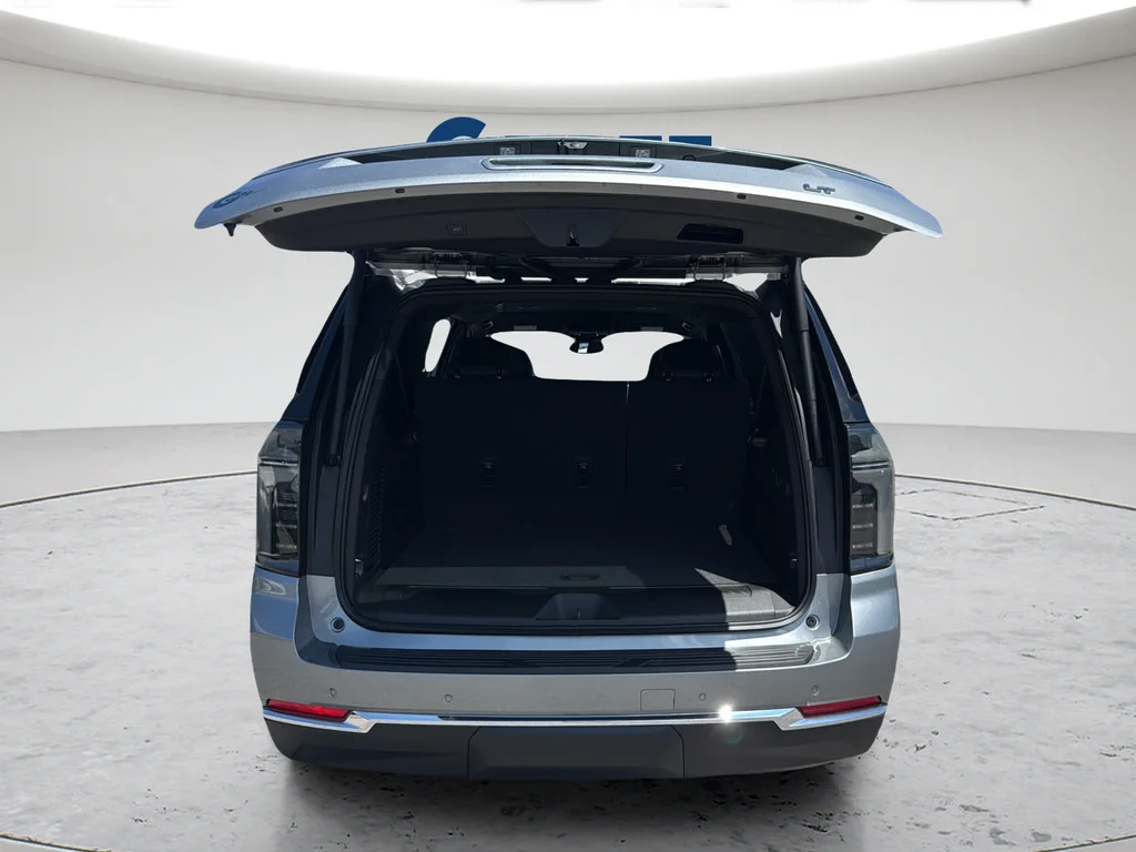 2026 Chevrolet Suburban LT - Photo 27