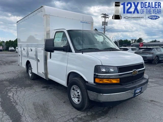 2025 Chevrolet Express Cutaway