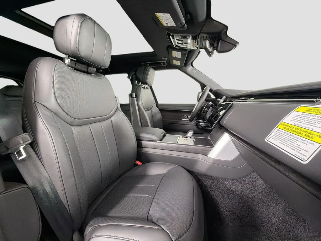 New 2026 Fuji White Land Rover SE 7 Seats image 30
