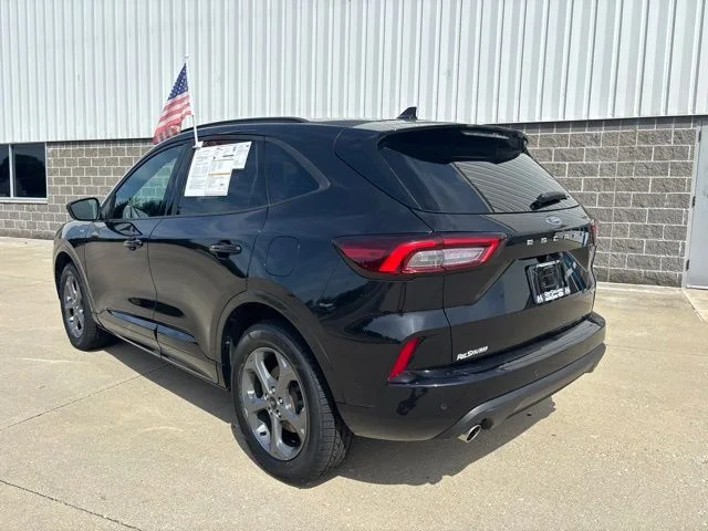 Certified Used 2024 Agate Black Metallic Ford ST-Line image 9