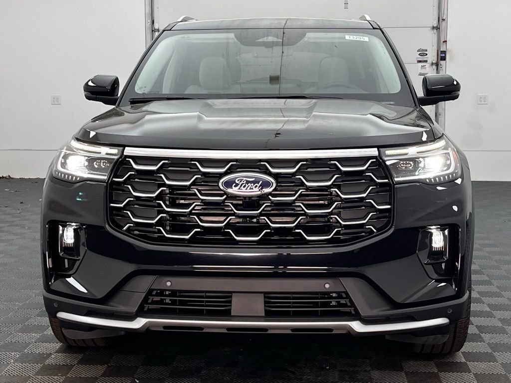 New 2026 Black Ford Platinum image 17