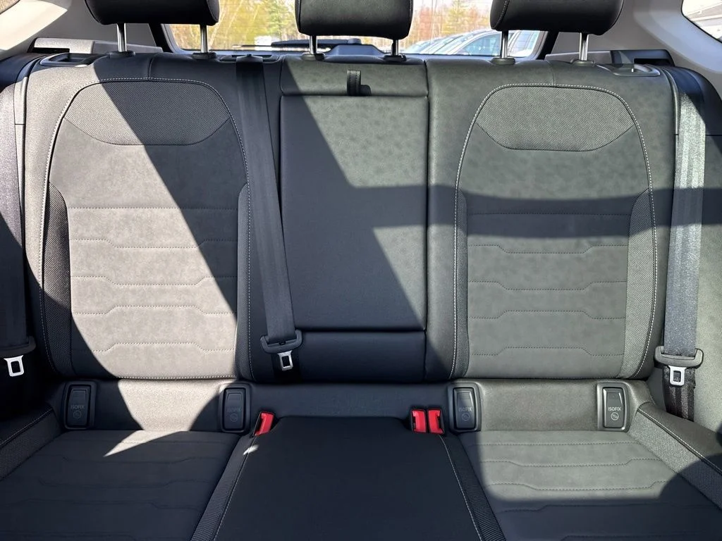 New 2026 White Volkswagen 1.5T SE Black image 14