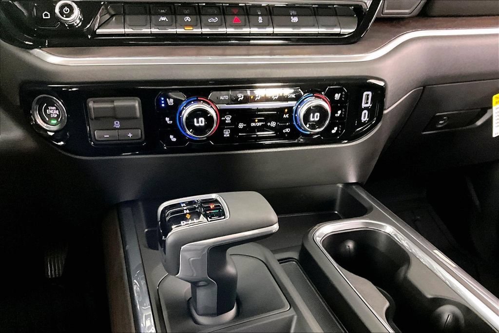 2026 GMC Sierra 1500 SLT - Photo 7