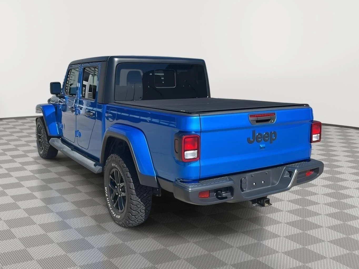 Used 2022 Hydro Blue Pearlcoat Jeep Altitude image 5
