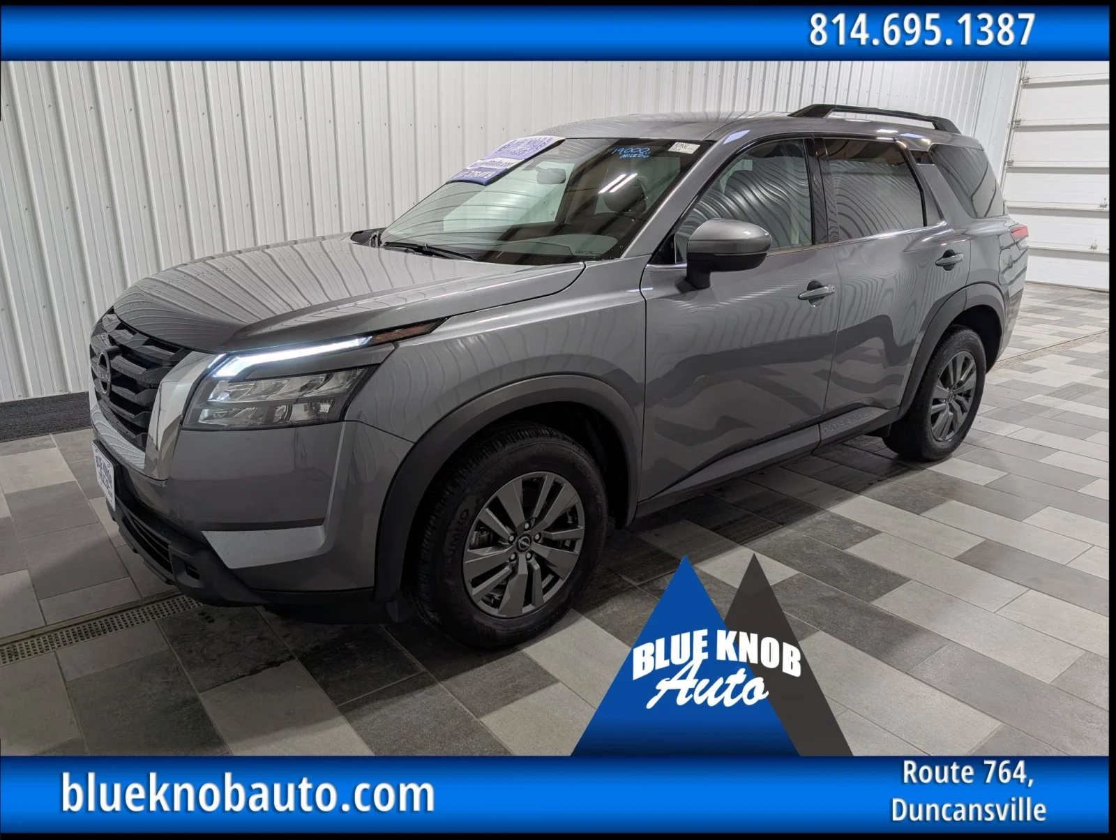 2025 Nissan Pathfinder SV 4WD's photo