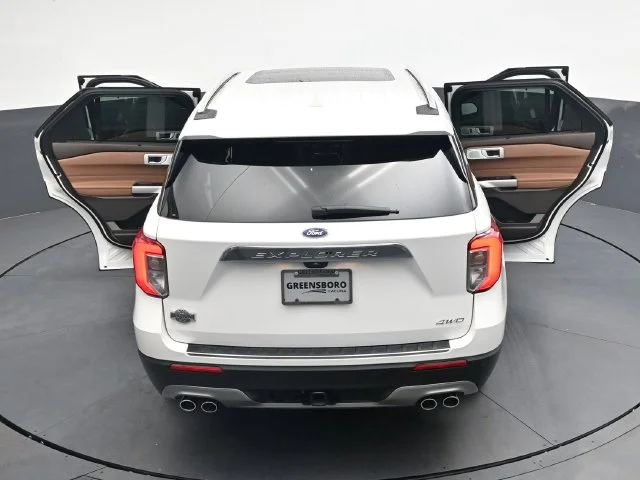 Used 2023 White Metallic Ford King Ranch image 42