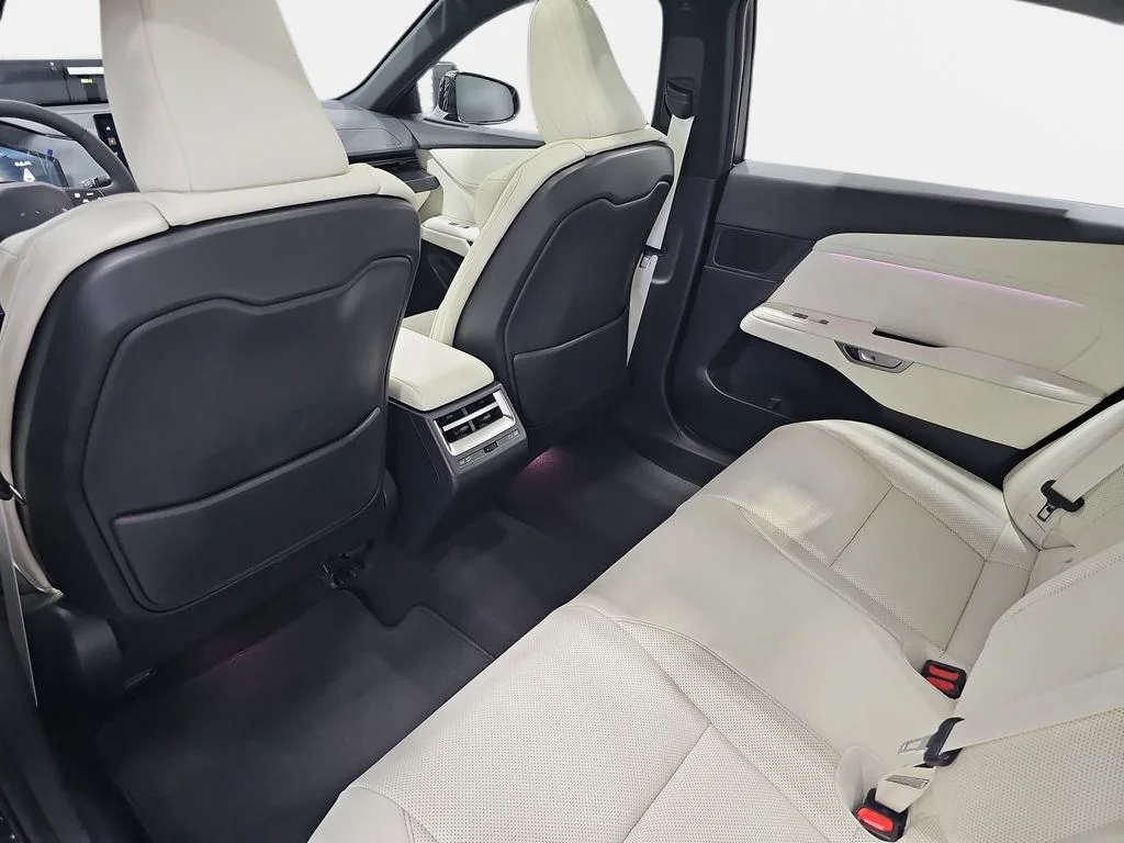 New 2026 Caviar Lexus PREMIUM AWD image 11
