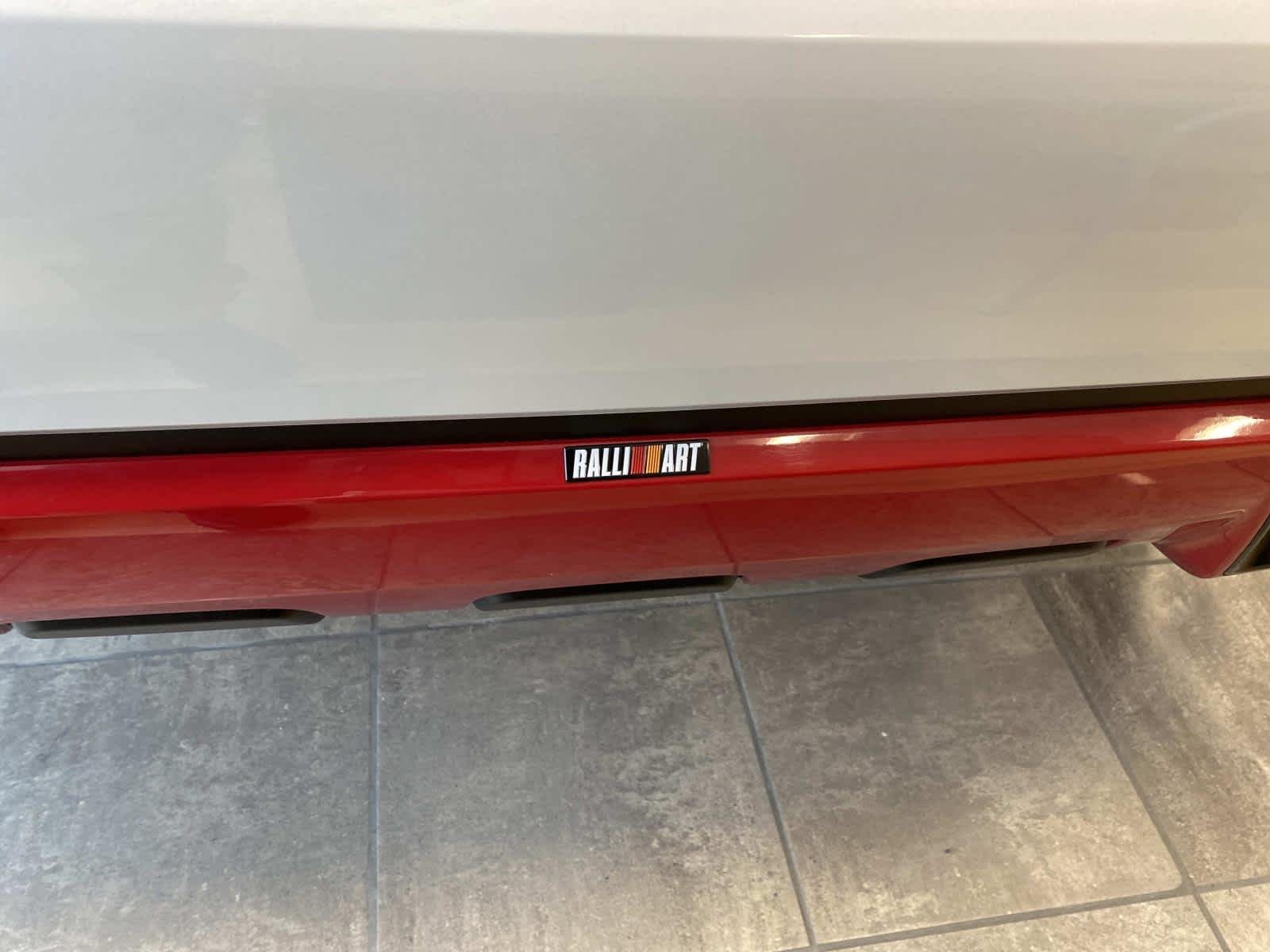 Used 2024 White Diamond Mitsubishi Ralliart image 7