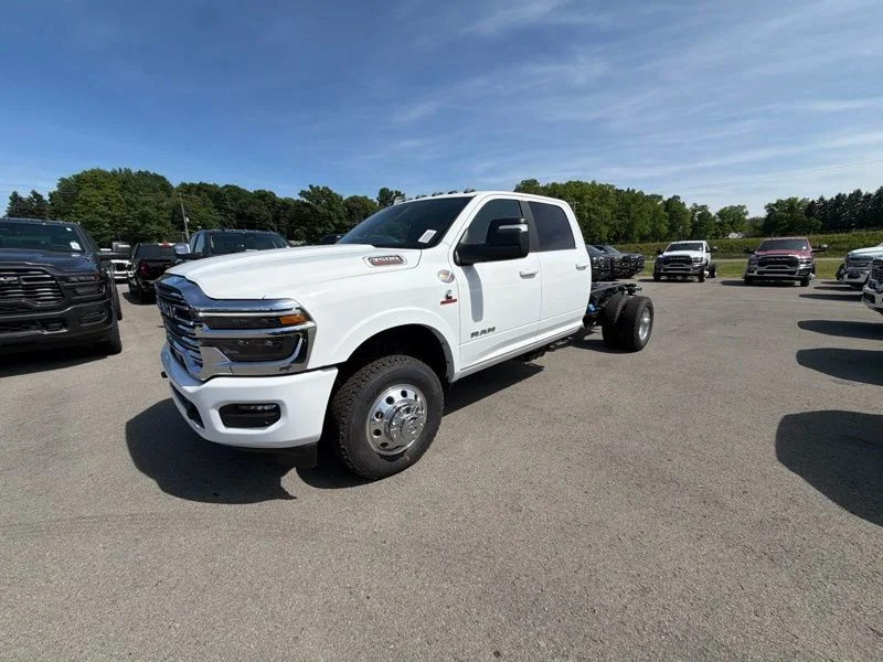 New 2026 Bright White Clear-Coat Exterior Paint RAM Laramie image 7