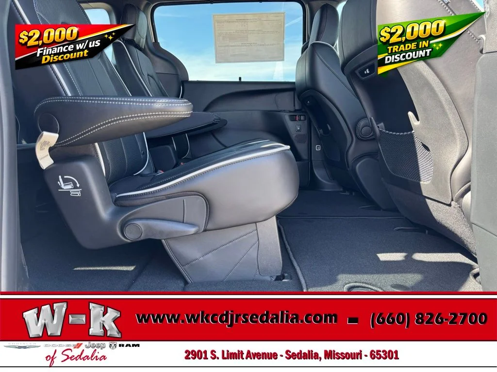 2026 Chrysler Pacifica Limited - Photo 32
