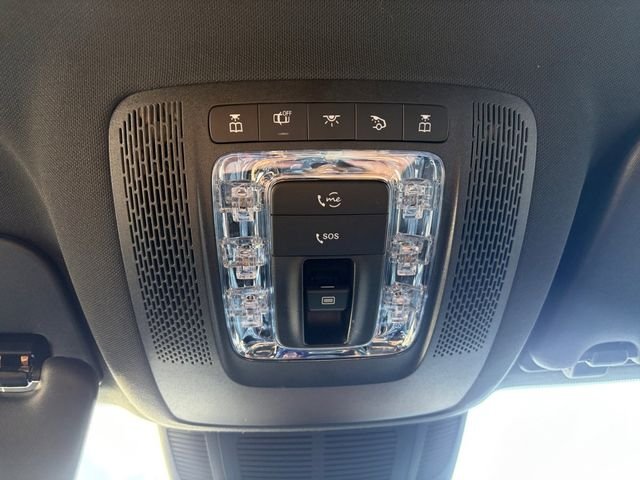 Used 2025  Mercedes-Benz GLS 450 image 25