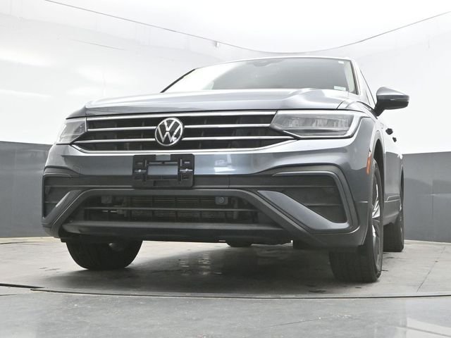 Used 2023 Gray Volkswagen 2.0T SE image 29