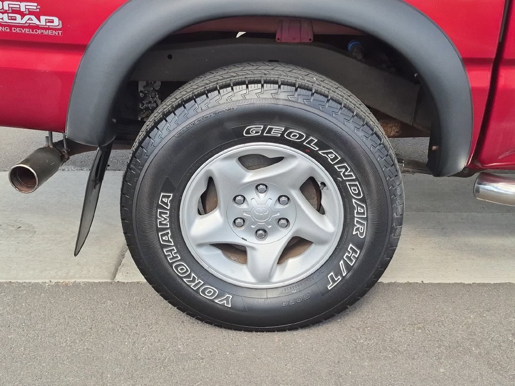 Used 2004 Impulse Red Pearl Toyota PreRunner image 28