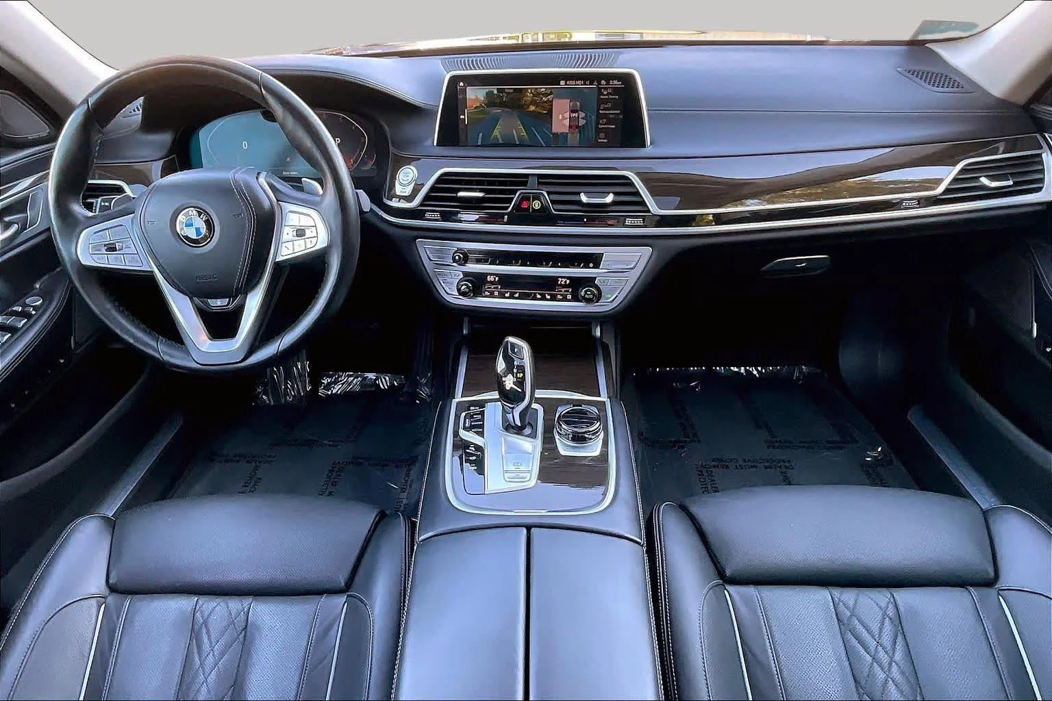 Used 2022 Dark Graphite Metallic BMW 750i xDrive image 15