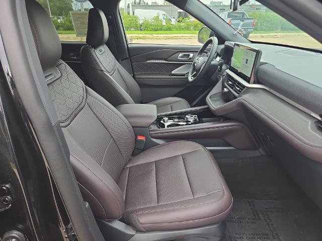 New 2026 Agate Black Metallic Ford Platinum™ image 47