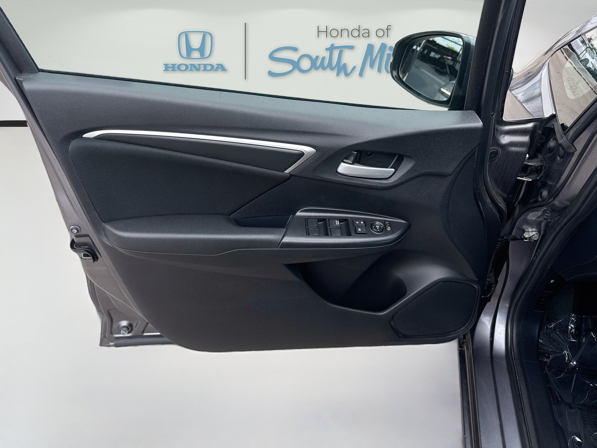 Certified Used 2019 Modern Steel Metallic Honda LX image 19