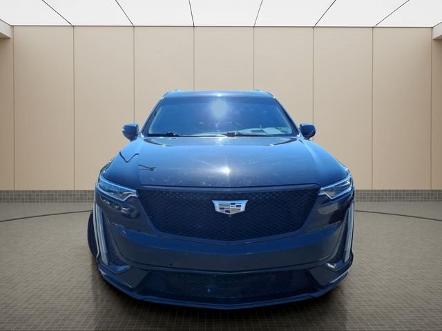 Used 2020 Black Cadillac Sport image 3