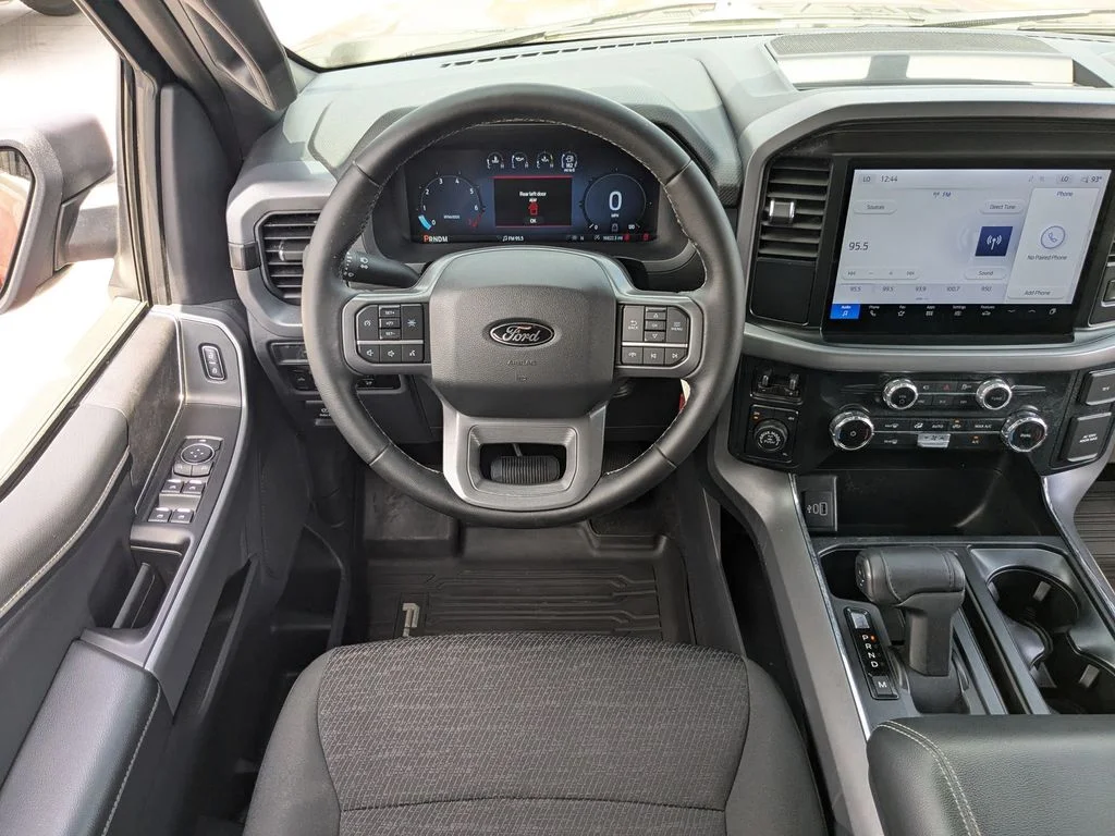 Used 2025 Red Ford XLT image 16
