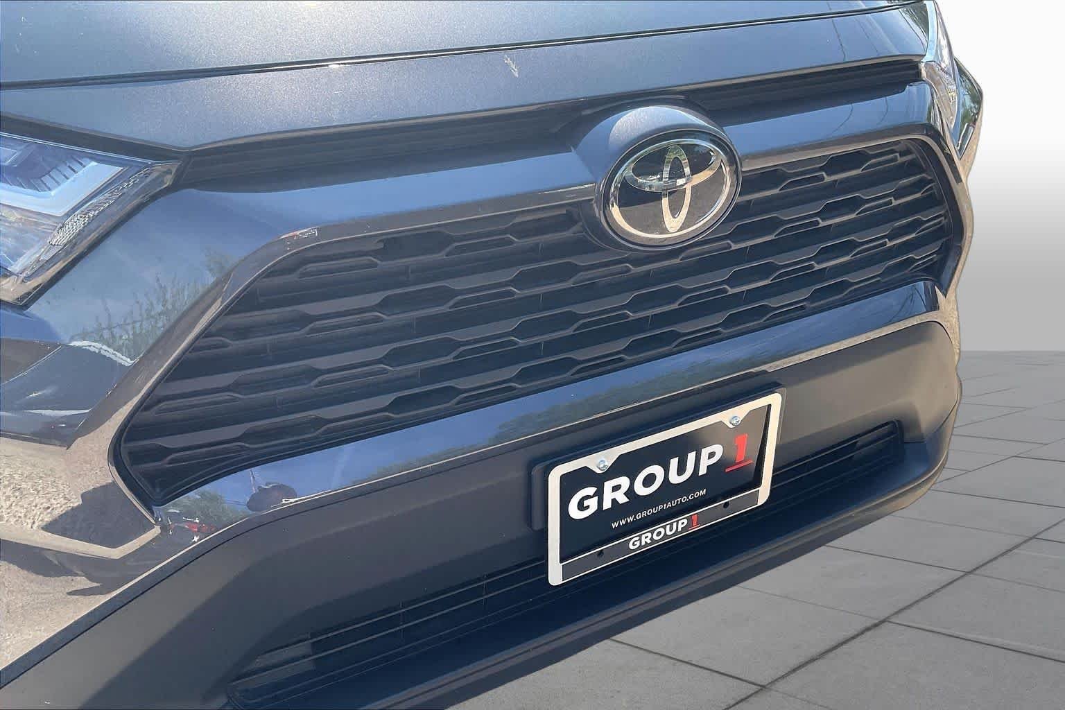 Used 2025 Magnetic Gray Metallic Toyota XLE Premium image 29