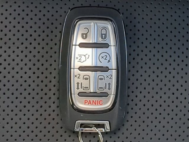 2026 Chrysler Pacifica Limited - Photo 39