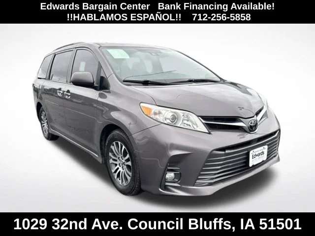 Used 2019 Gray Toyota XLE Premium image 1