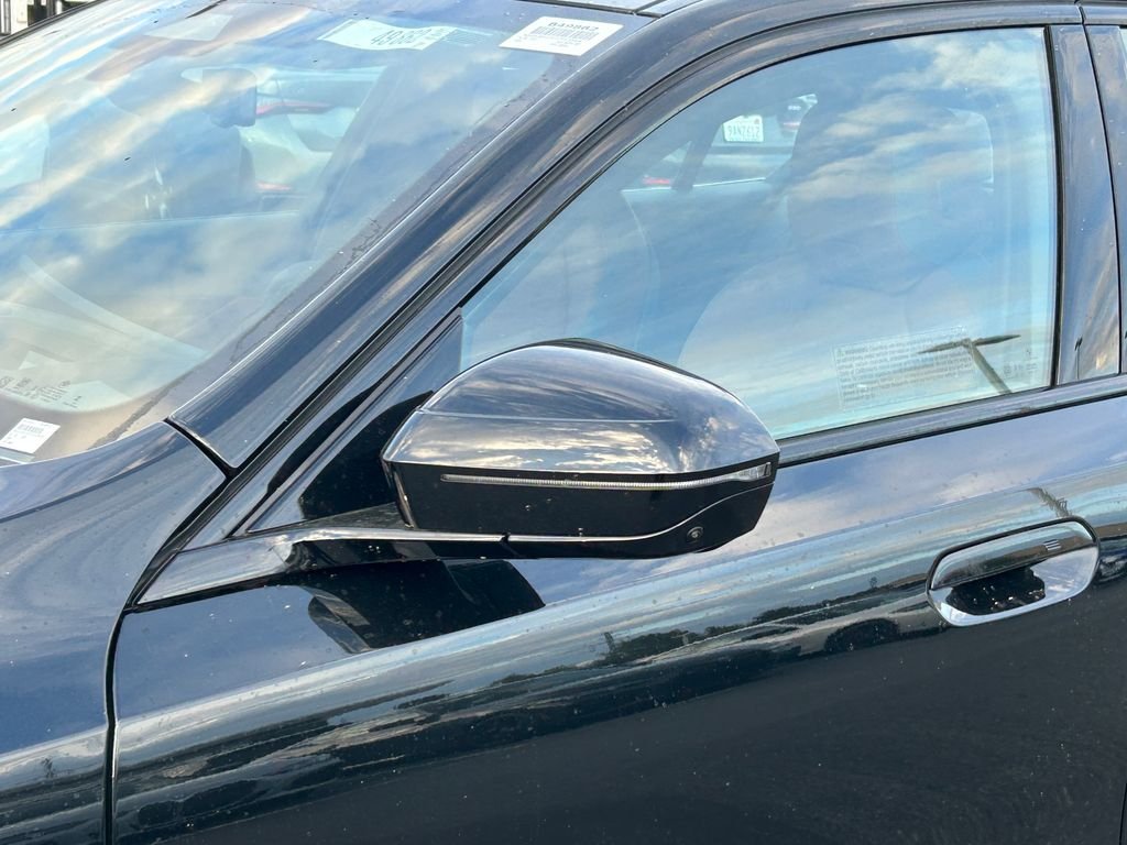New 2026 Black Sapphire Metallic BMW 530i image 10