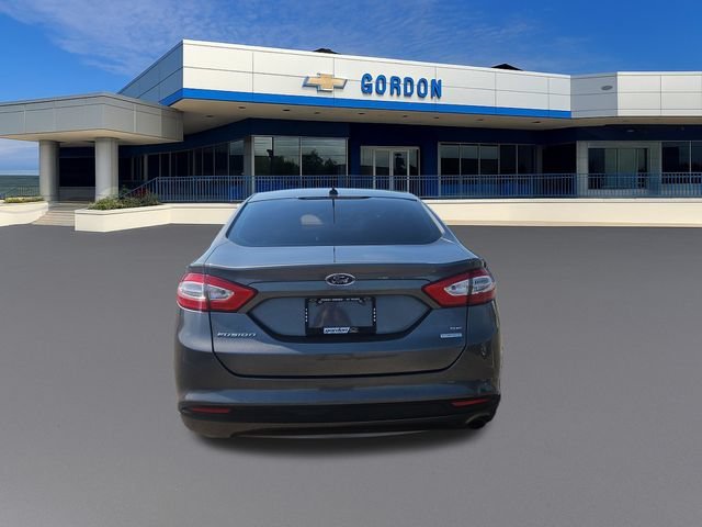 Used 2014 Gray Ford SE image 4