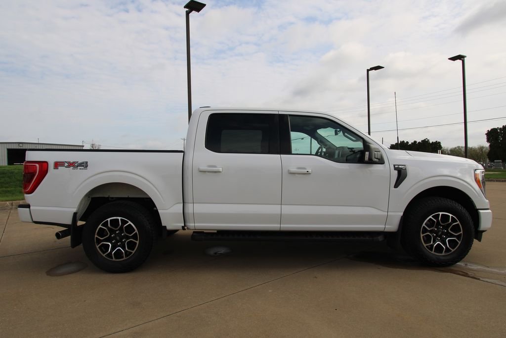 Used 2022  Ford XLT image 4