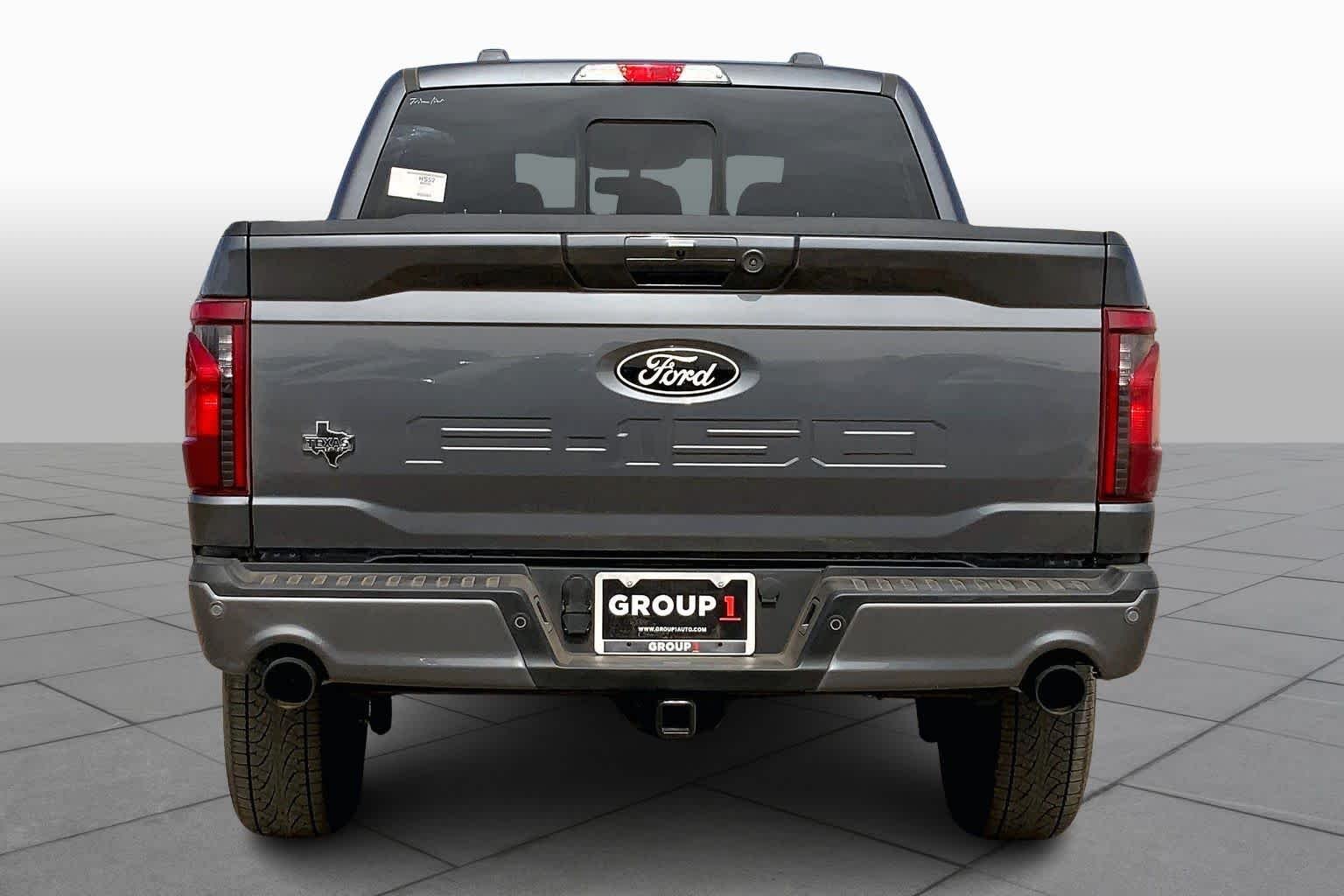 New 2026 Carbonized Gray Metallic Ford XLT image 4