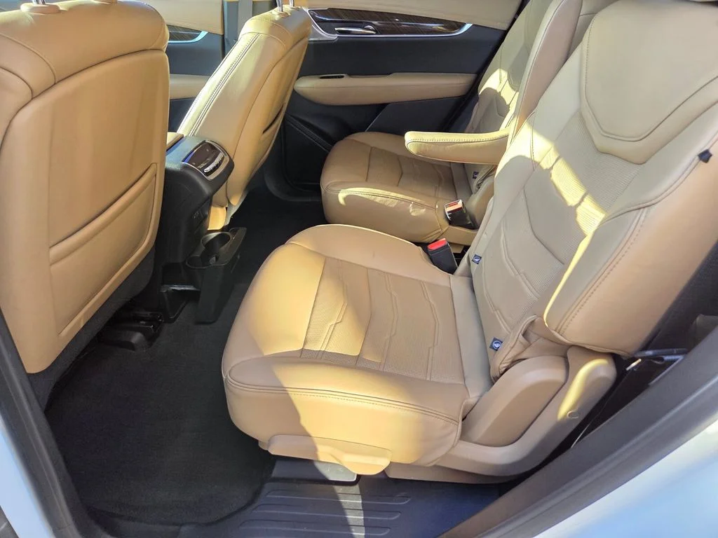 Used 2020 White Cadillac Premium Luxury image 15
