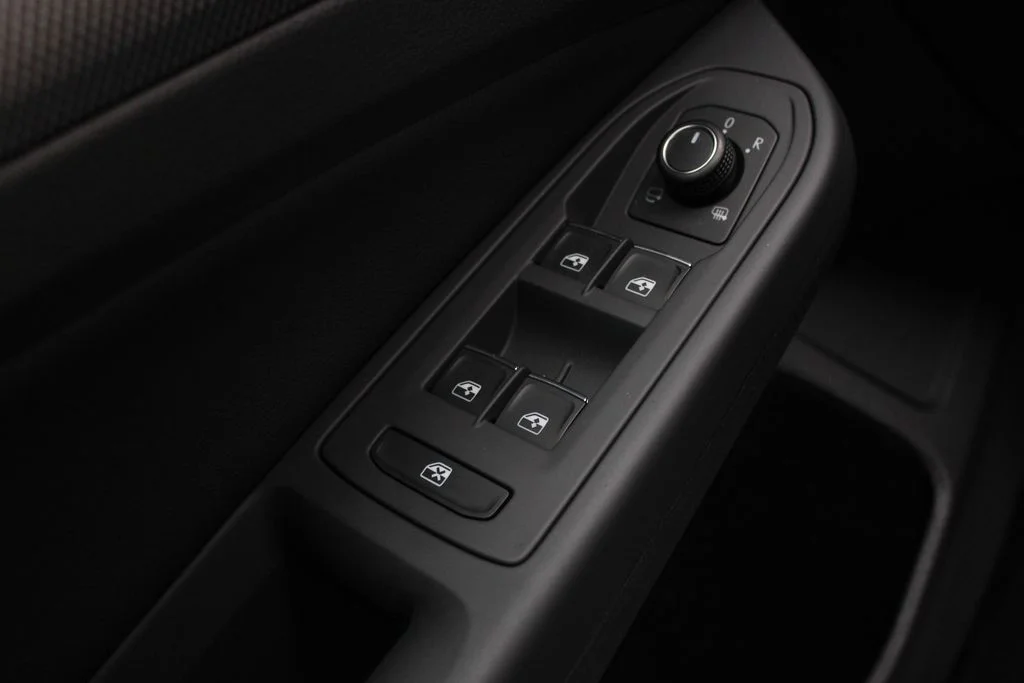 2026 Volkswagen Golf GTI SE - Photo 8