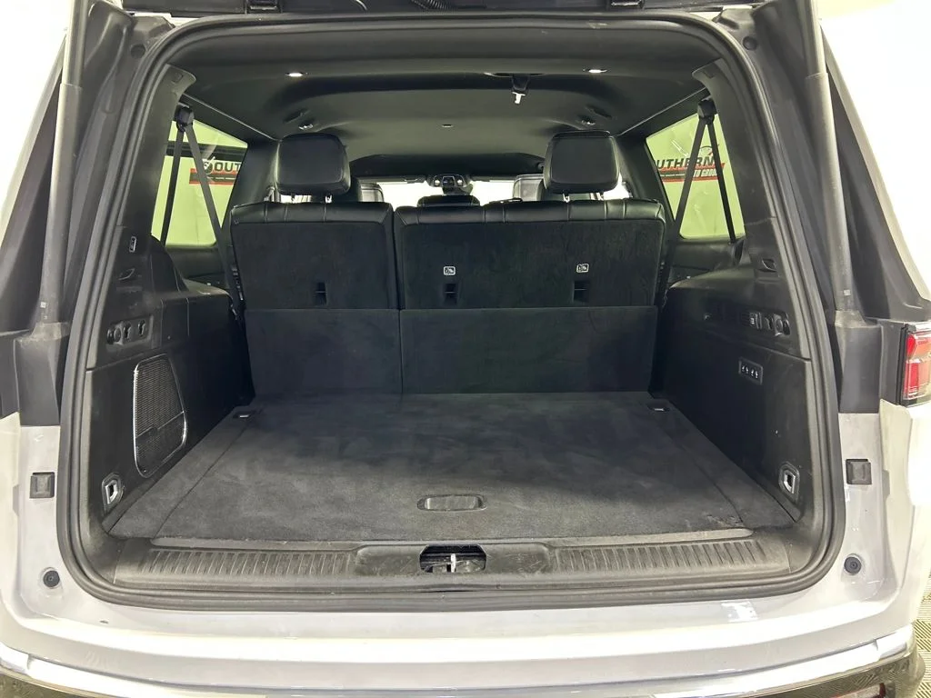 Used 2024 White Jeep Series II image 21