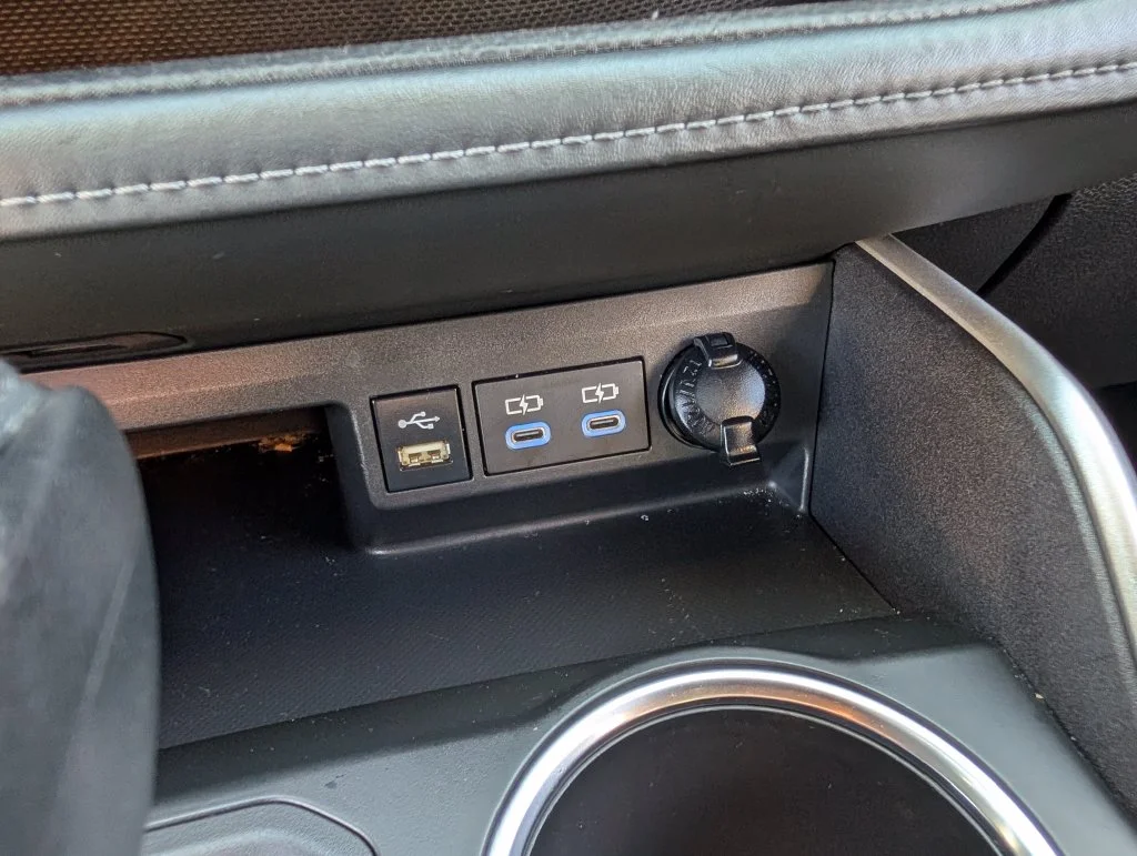 Used 2022 Beige Toyota XLE image 27