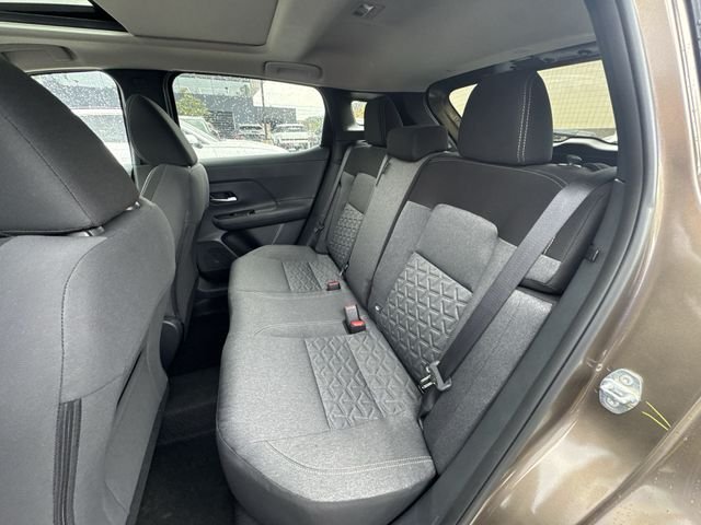 Used 2025 Brown Nissan SV image 23