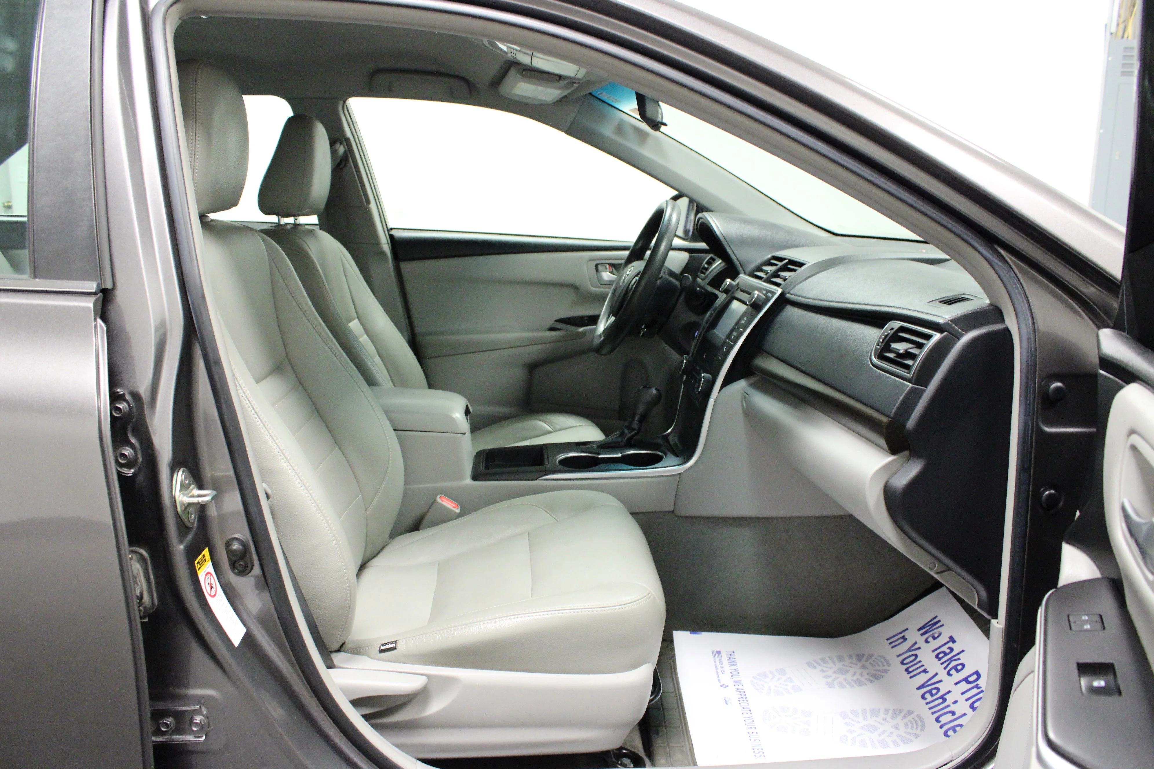 Used 2017 Predawn Gray Mica Toyota LE image 15