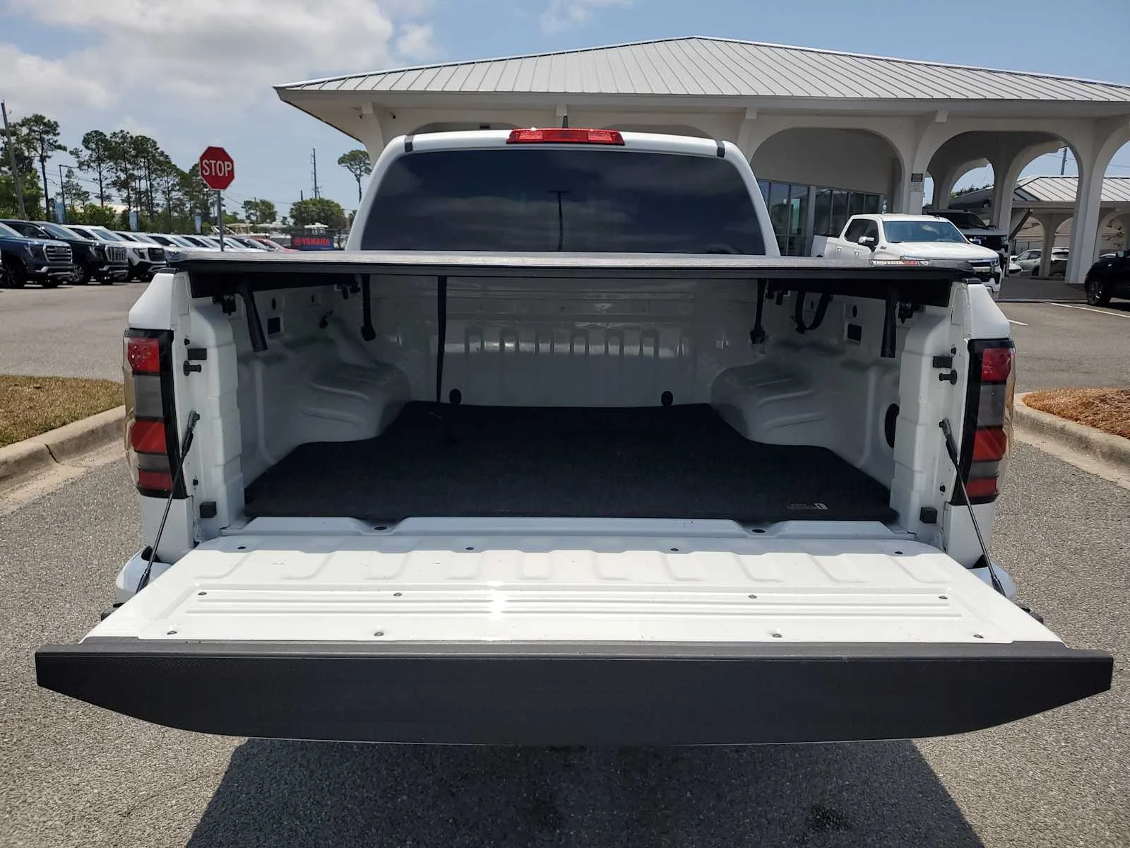 Used 2023 White Nissan SV image 5