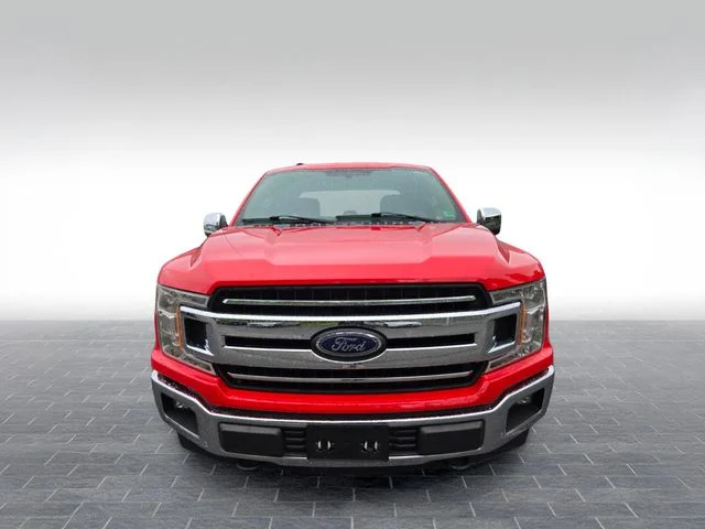 Used 2018 Red Ford XLT image 2