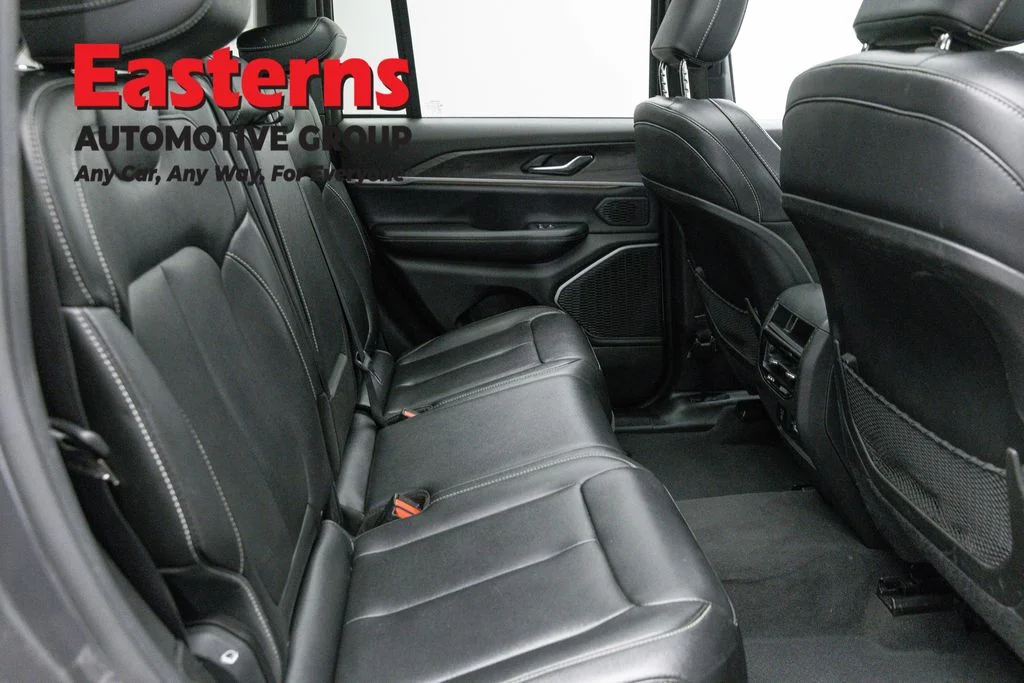 Used 2024 Gray Jeep 4xe image 27