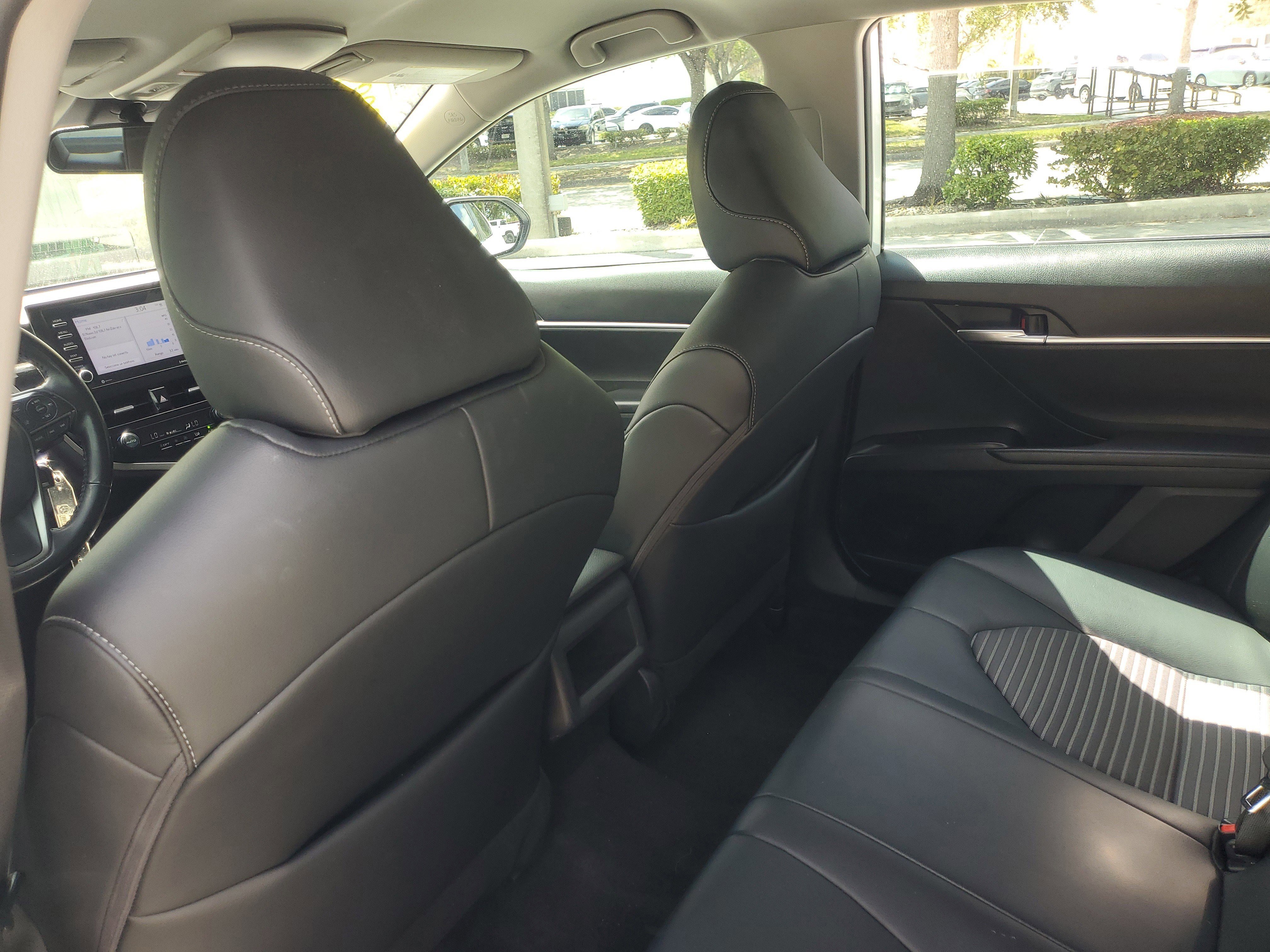 Used 2023 Ice Toyota SE image 12