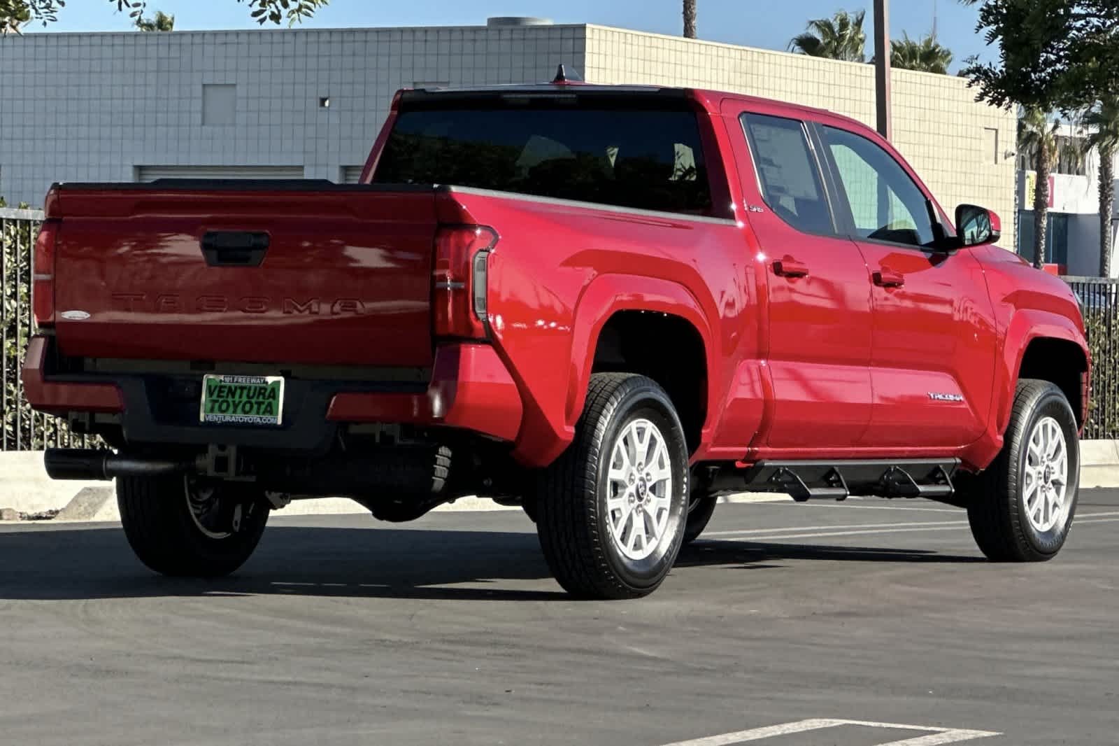 New 2026 Supersonic Red <sup>1</sup> Toyota  SR5 image 4