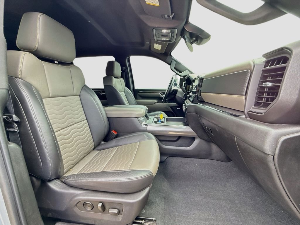 Used 2024 Slate Gray Metallic Chevrolet ZR2 image 29