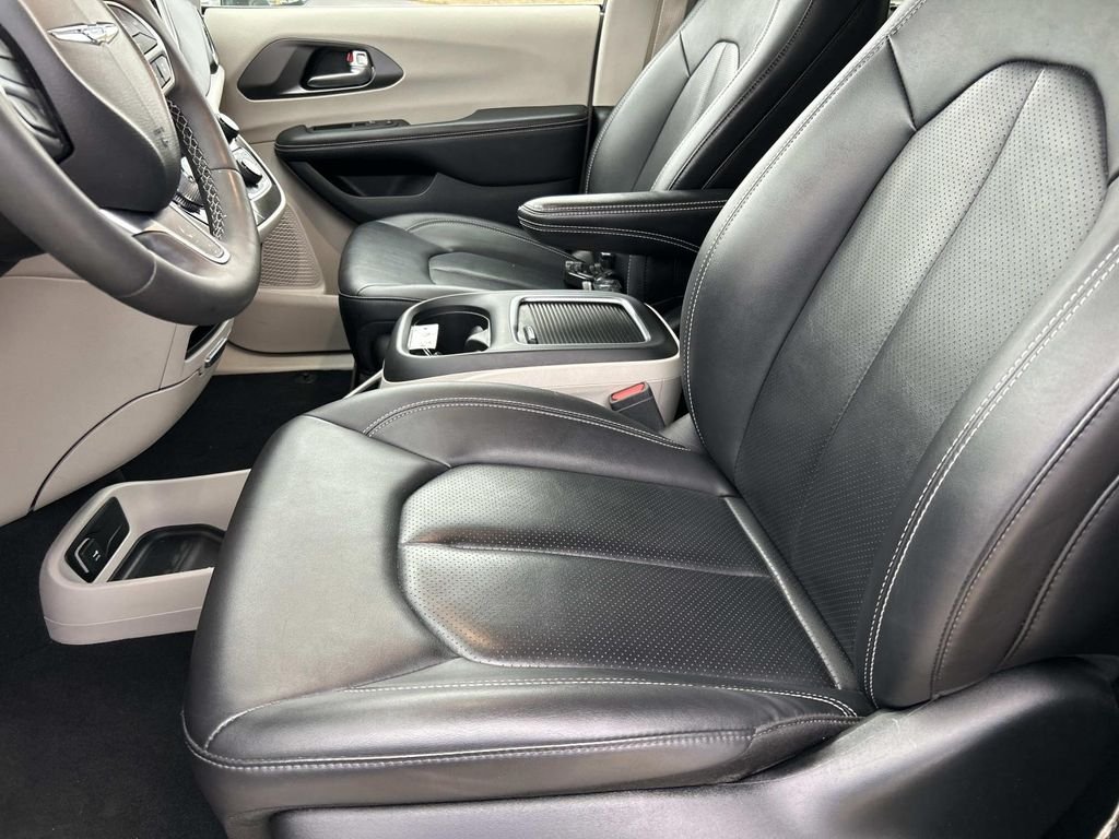 2024 Chrysler Pacifica Touring L - Photo 22