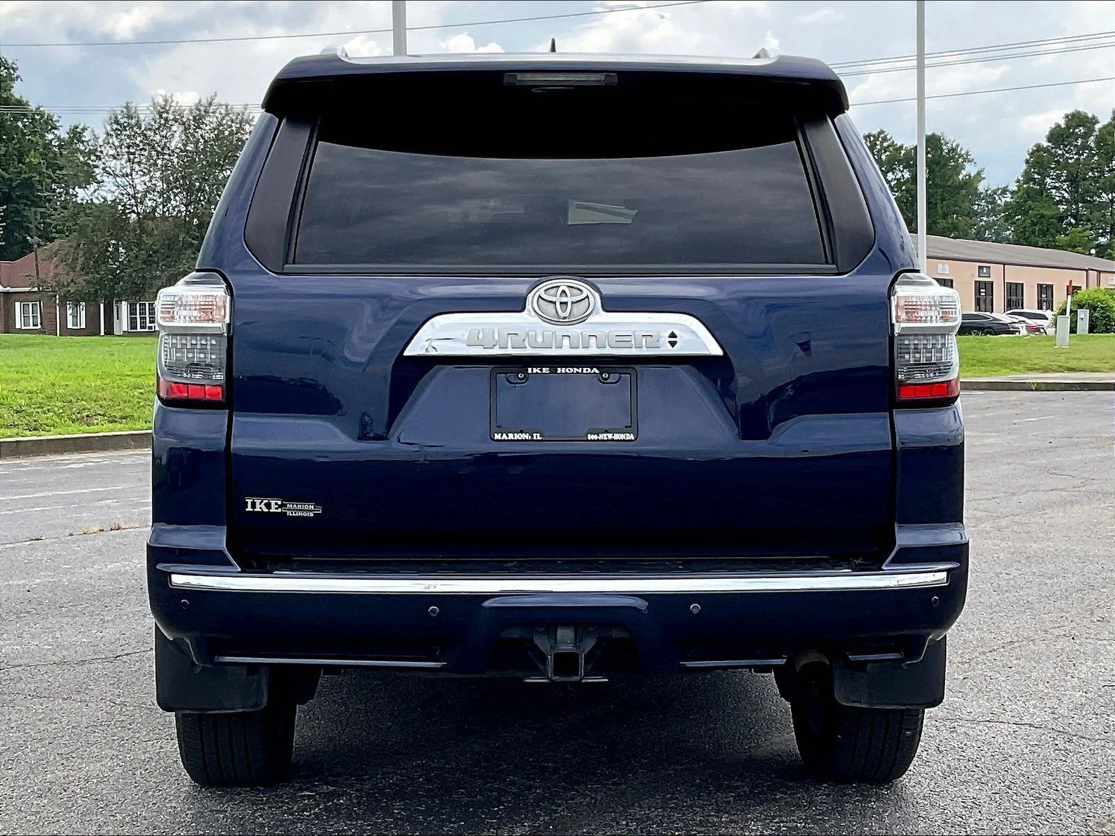 Used 2022 Nautical Blue Metallic Toyota Limited image 3